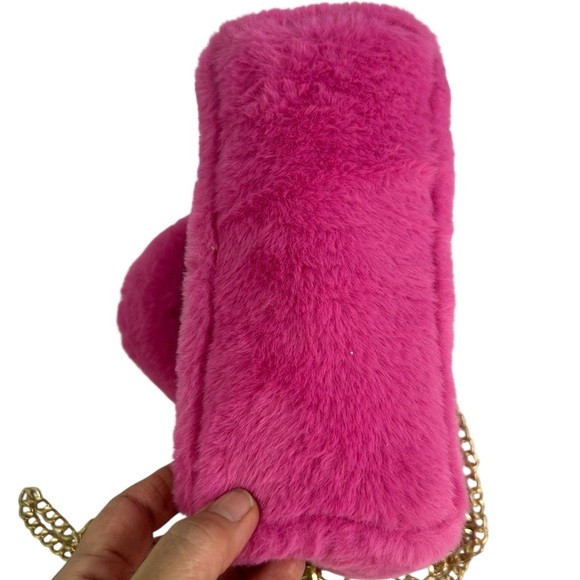 Skinnydip x Barbie Pink Grab Bag Fluff Fur Mini Tote 2023 Limited edition - Picture 9 of 14